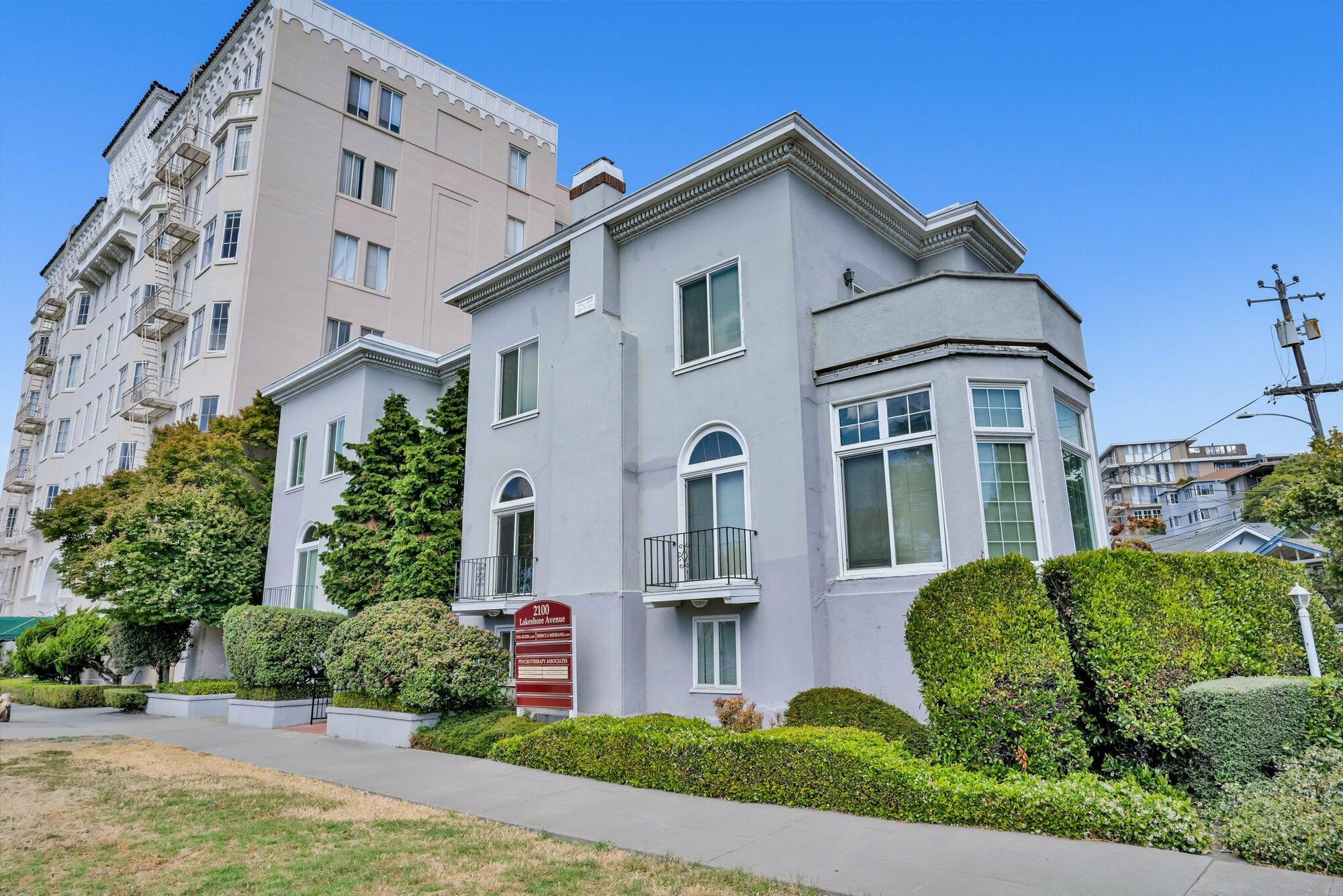 Commercial/Sale/OfficeBuilding